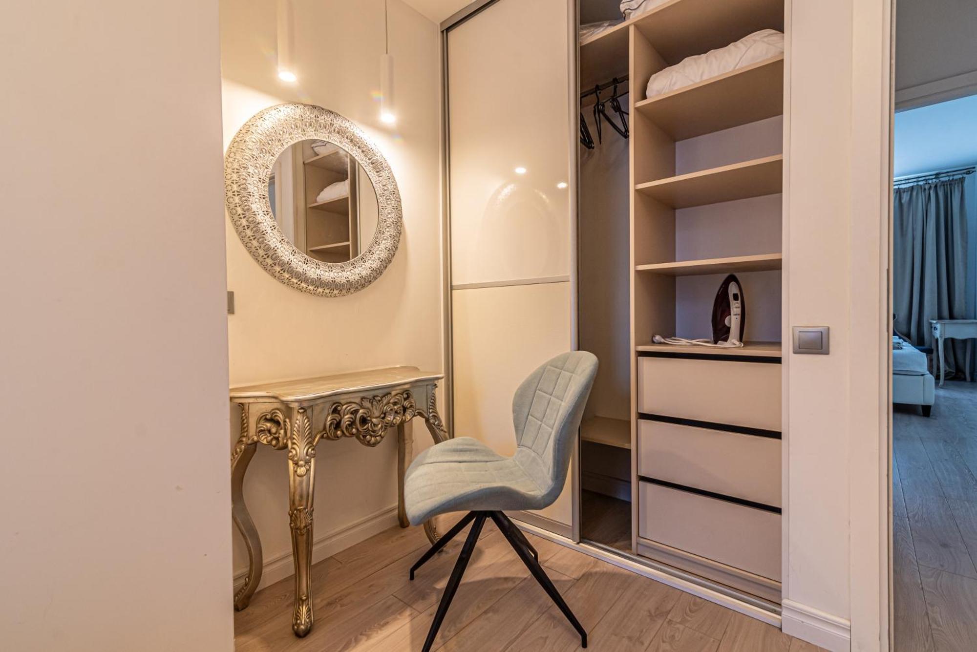 Stylish Old Town Apartment Riga Bagian luar foto
